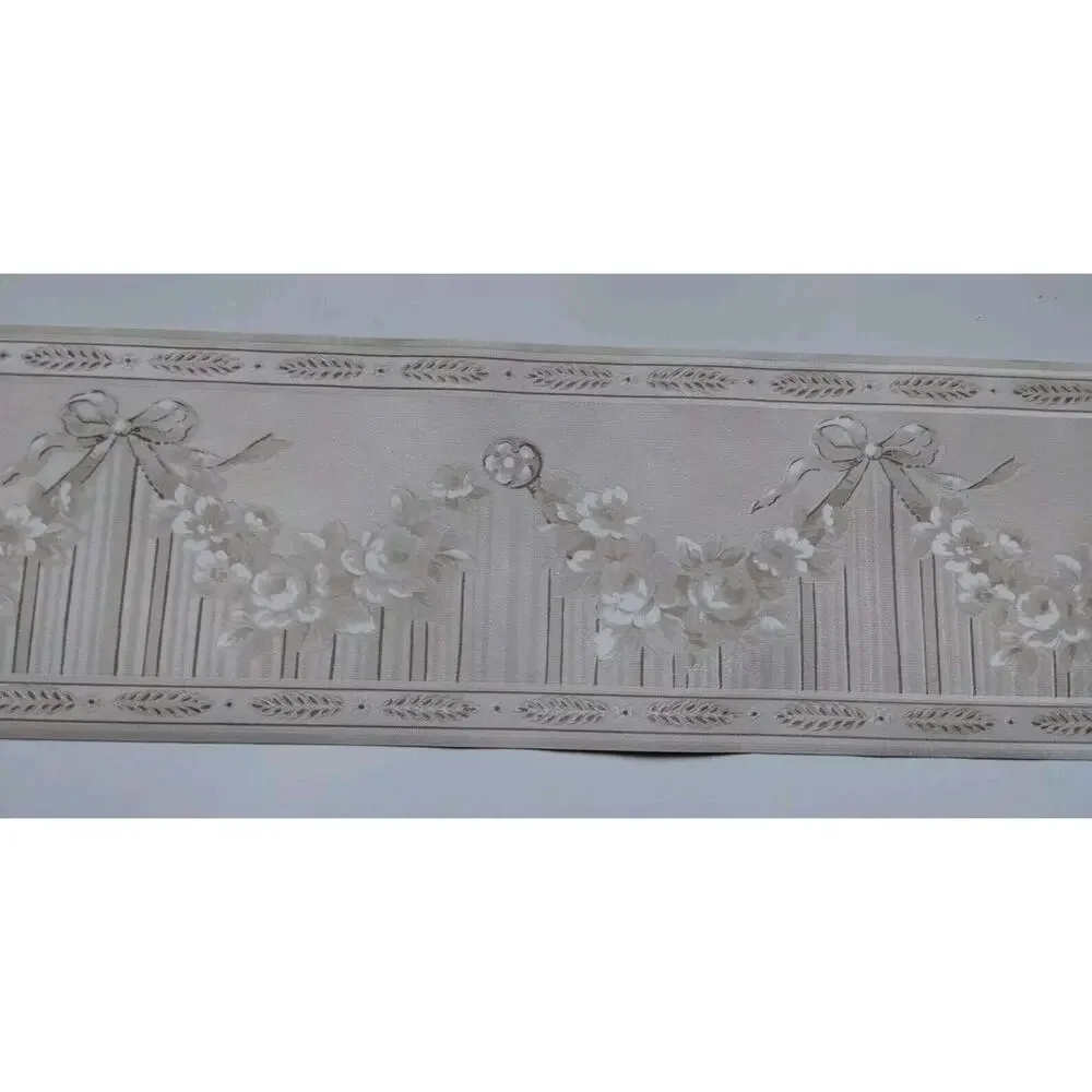 Pre-pasted Decorative Wall Border - Floral Swag with Bow - Italy - 5.5 yds